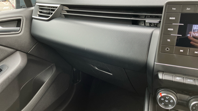 Renault Clio 1.0 TCe 100 Play 5dr Petrol Hatchback